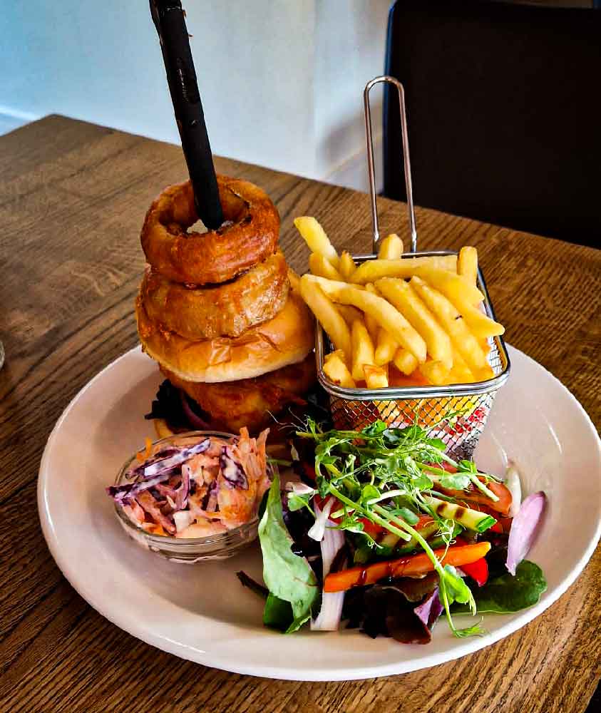tankerville-halumi-burger-1k Tankerville Sunday lunch